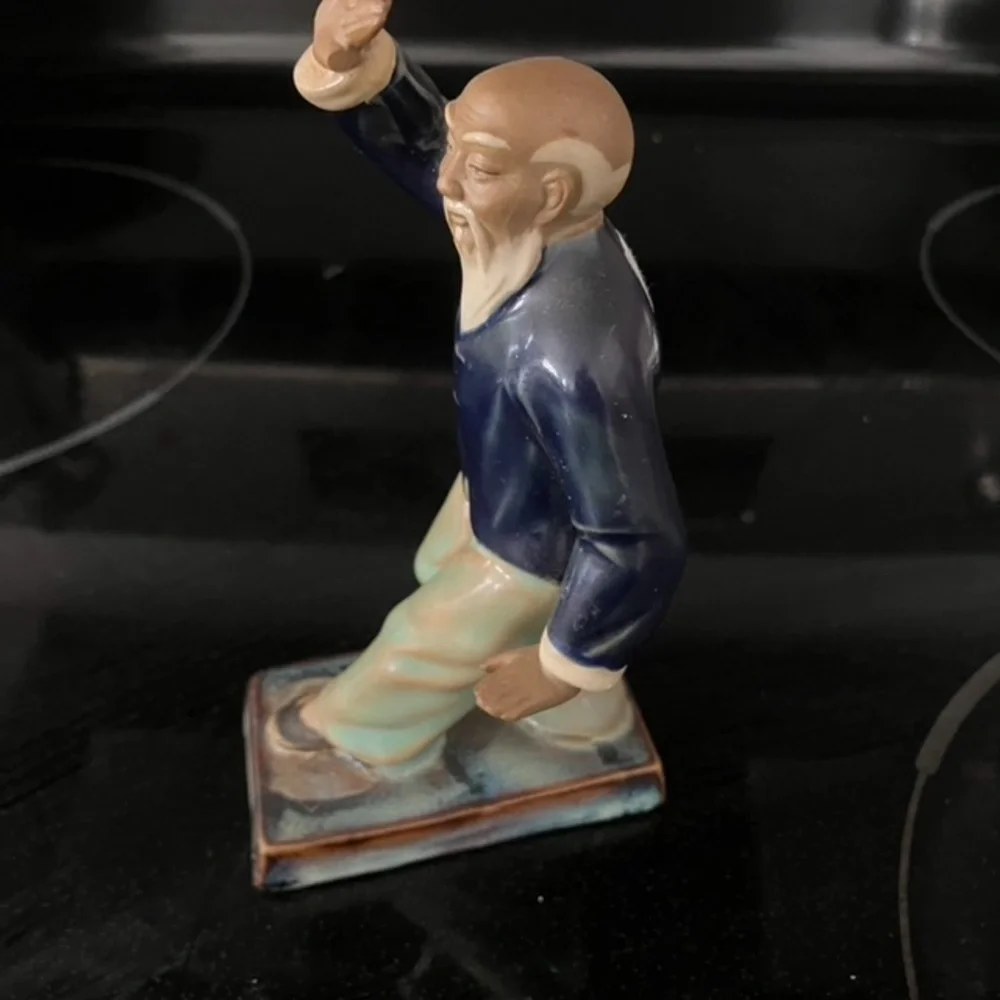 Vintage Chinese Mudman Shiwan Figurine Tai Chi pose. - Picture 3 of 3